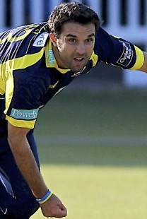 Ali-Colours-Ball-Kent2XI-Canterbury-Ansell-1-208