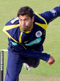 Riazuddin-Colours-Ball-Durham-RoseBowl-Zee-1-208